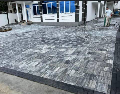 Tlakovanje i uređenje površina