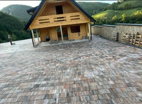 Tlakovanje i uređenje površina